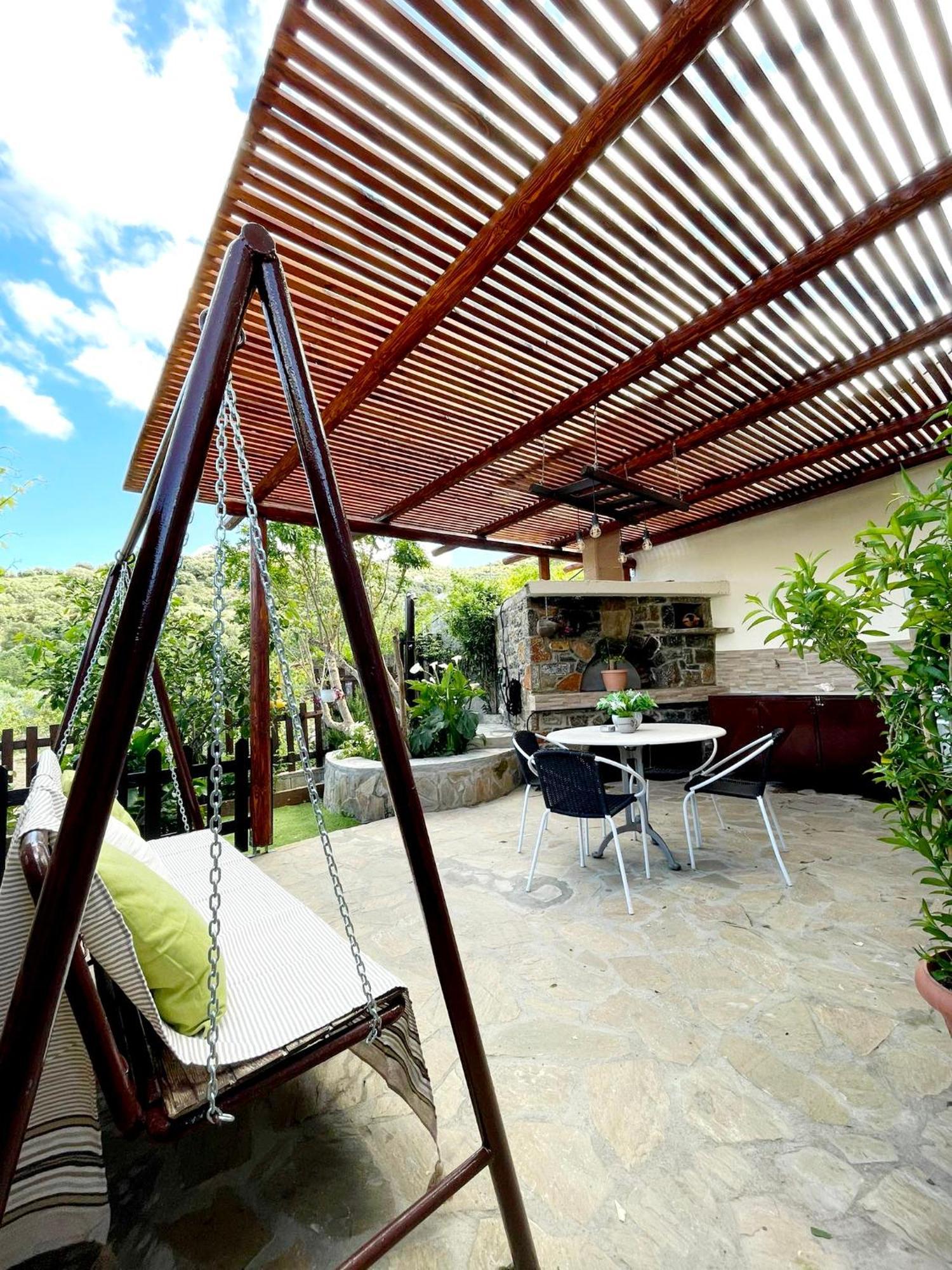 Platipodi Stone House Villa Nikithianos ภายนอก รูปภาพ